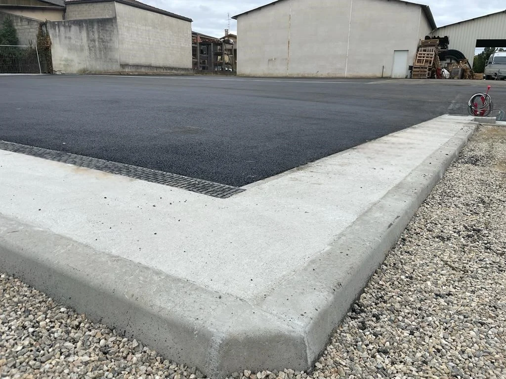 Parking en enrobé NCS Travaux Publics